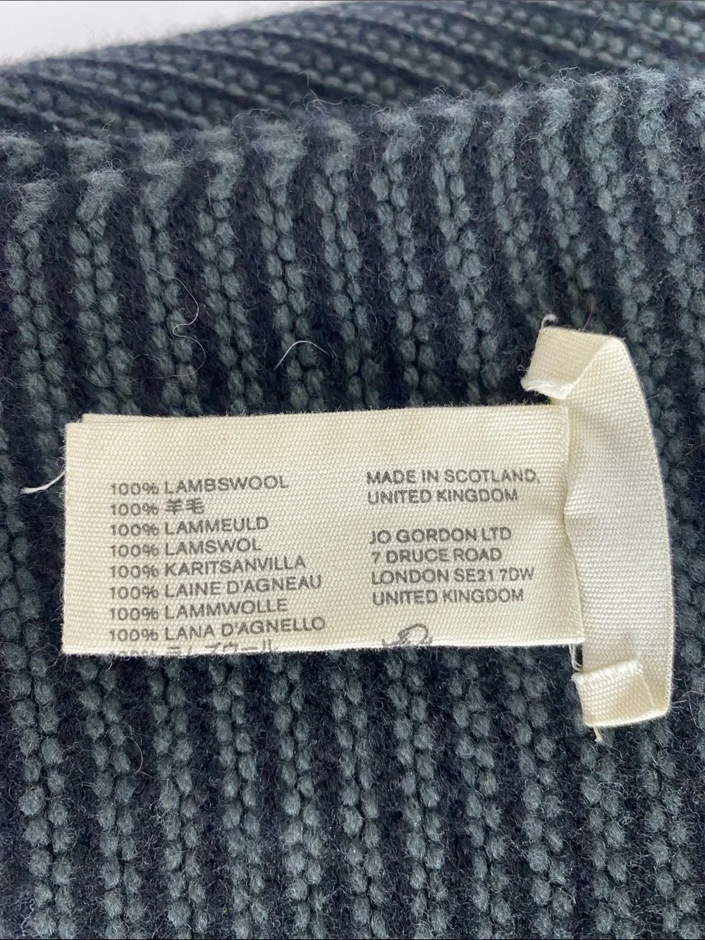 JO GORDON LAMBSWOOL SCARF BLACK GRAY STRIPED